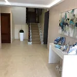 佛罗里达酒店 *