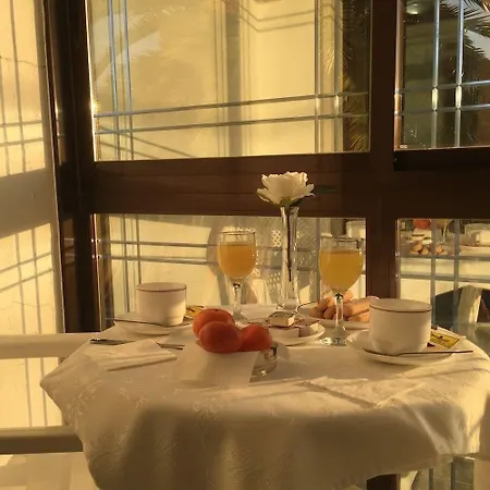 Florida Hotel *